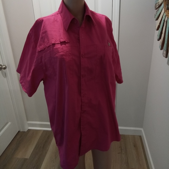 Columbia Women's Size M Pink Short Sleeve Button-down Collard Vented Shirt - Picture 1 of 12
